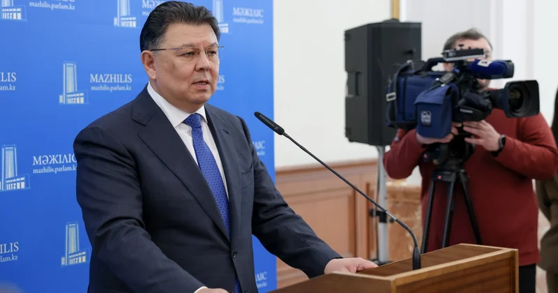 Алатаудан Алматыға аэротаксимен 15 минутта жетуге болады Бозымбаев