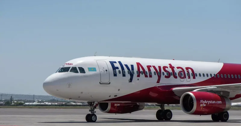 Жүкті жолаушының жағдайы нашарлаған: FlyArystan ұшағы шұғыл қонды