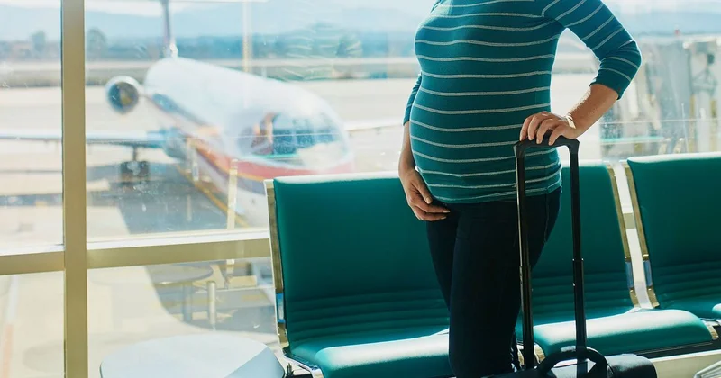 Беременной пассажирке стало плохо во время полета в Уральск: самолет вернулся в аэропорт вылета