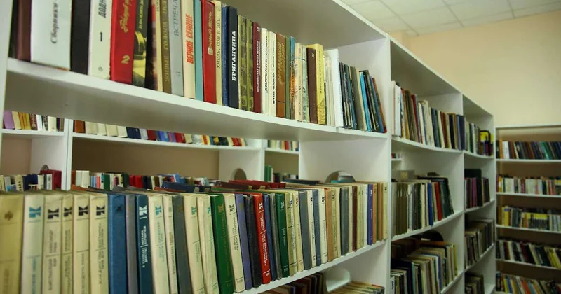 Ночь в библиотеке : казахстанцев приглашают на вечернее чтение