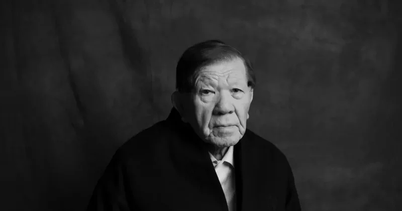 Токаев выразил соболезнования семье поэта Мухтара Шаханова