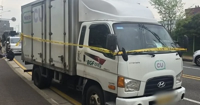 Грузовик наехал на митингующих в Южной Корее, погиб один человек