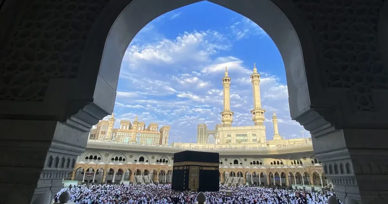 Что нужно знать казахстанцам о правилах и запретах при паломничестве в Мекку: инструкция