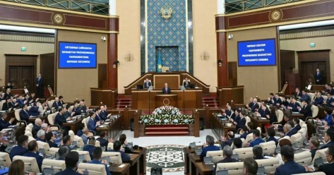 В Казахстане законы будут обсуждать на протяжении трех чтений