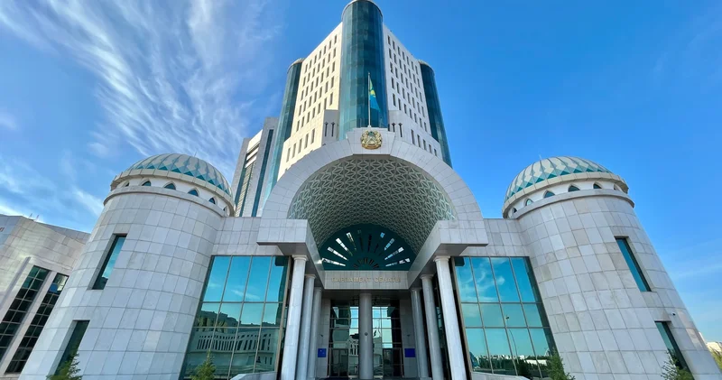 Партиялар мықты депутаттарды көбірек тартатын болады Мұрат Әбенов Құрылтай туралы пікір білдірді