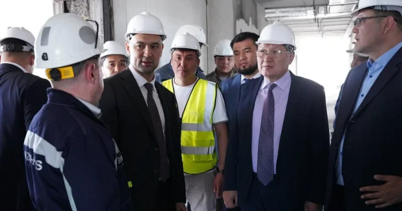 Глава Казахмыса проверил реализацию ключевых социальных проектов в Жезказгане