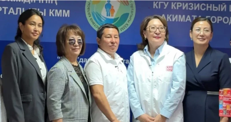 Қазақстан Халық партиясының өкілдері Үміт дағдарыс орталығындағы ахуалмен танысты