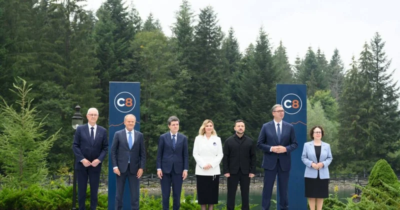 Зеленский Карпат сегіздігін құрылғанын жариялады: жаңа альянсқа кімдер кірді