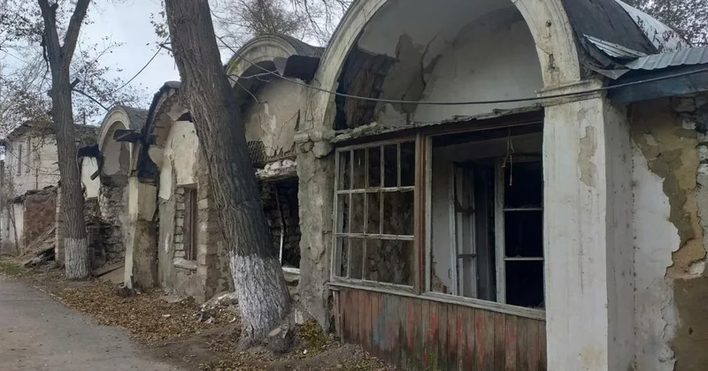Атырауда тарихи үйлердің орны бос тұр: жаңа құрылыс әзірге жоспарланбаған