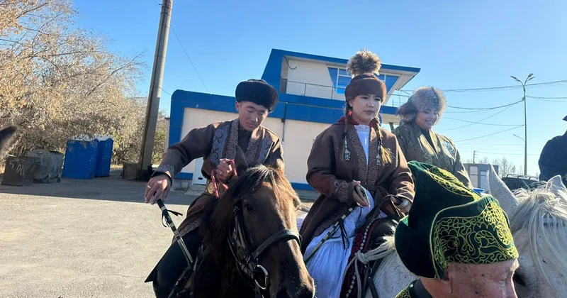 Атажұртқа атпен сапар шеккен қандастар Астанаға жетті