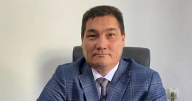 Чиновнику грозит увольнение за поведение и покупку унитаза в долг в Костанайской области