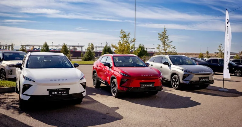 OMODA и JAECOO испытали на автодроме в Алматы: от крутых виражей до бездорожья