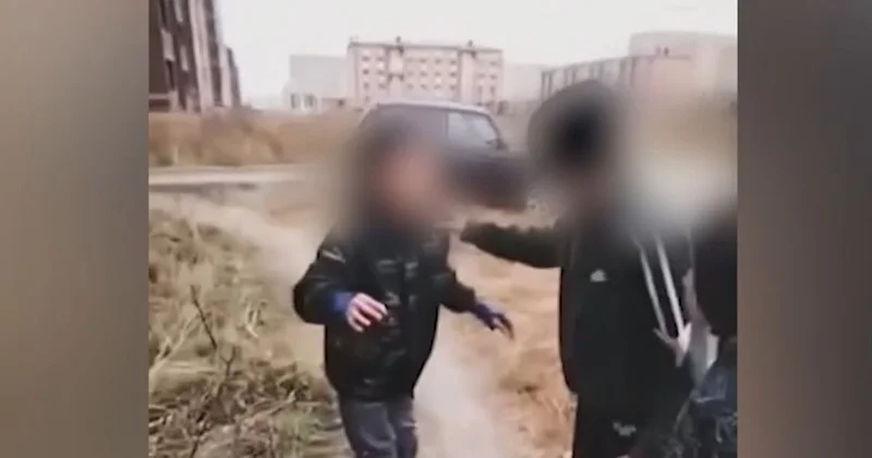 Ребенок упал в открытый колодец с ледяной водой на севере Казахстана (видео)