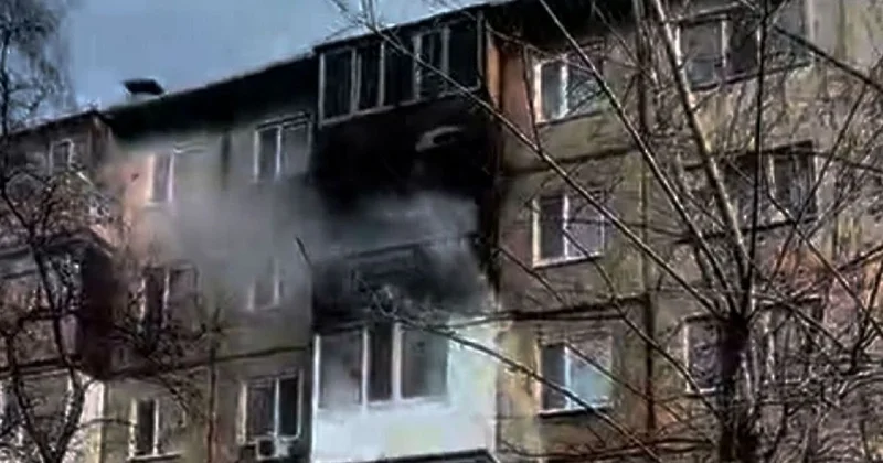 Горели мебель и вещи : пожар вспыхнул в пятиэтажке в Костанае (видео)