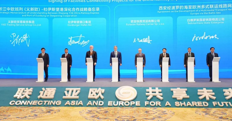 Қазақстан мен Қытай Транскаспий дәлізін дамытуға бағытталған жаңа келісімдерге қол қойды