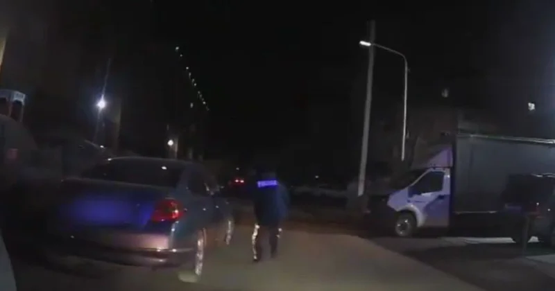 Водитель ехал по темным улицам Караганды без включенных фар и привлек внимание полиции