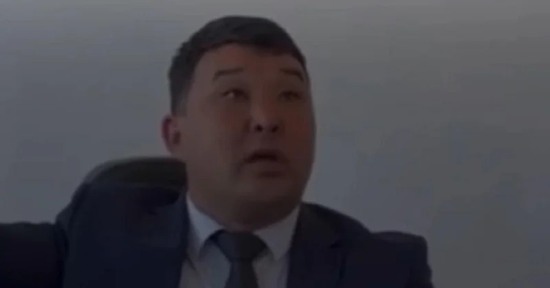 Матерившегося акима сельского округа не уволили, заявил аким ВКО