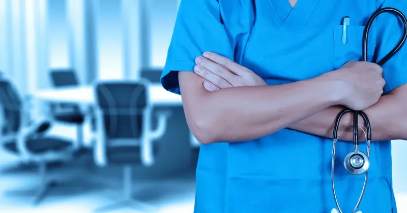 Хирургу переселенцу отказывали в льготах в Павлодаре: суд восстановил его права спустя год после переезда