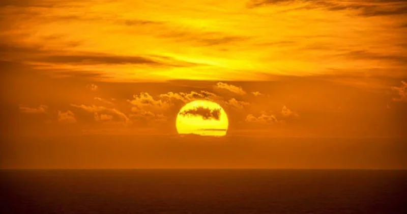 Царь протуберанец улетел с Солнца (ВИДЕО)