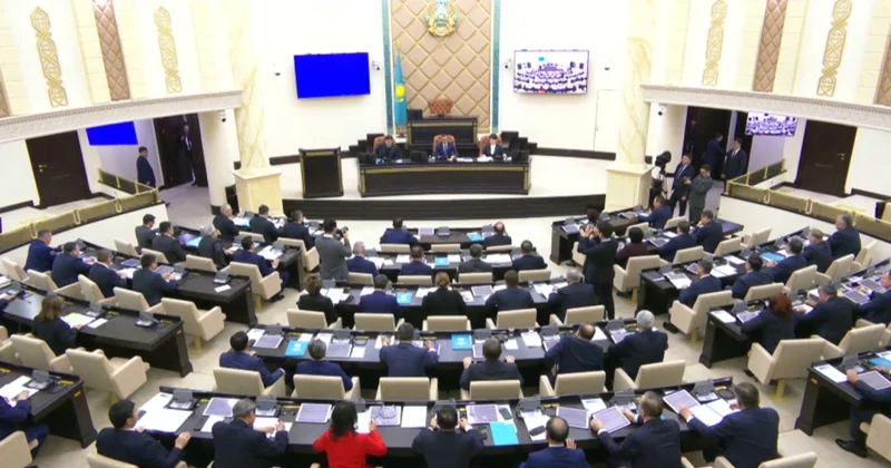 Республикалық бюджетке қатысты заң мақұлданбады
