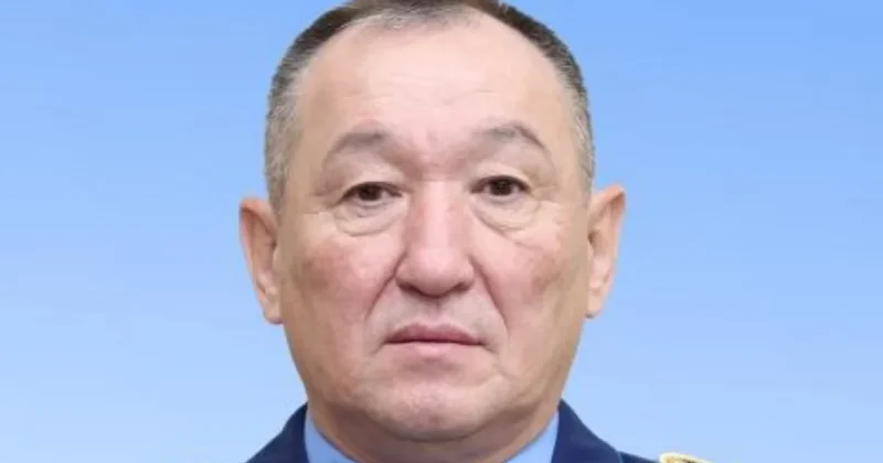 Министр обороны засмеялся во время вопроса о смертях в казахстанской армии