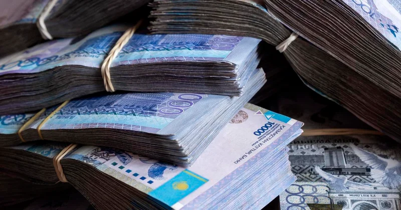 Долг превысил 39 млн тенге: казахстанец подделал документы и продал имущество под арестом