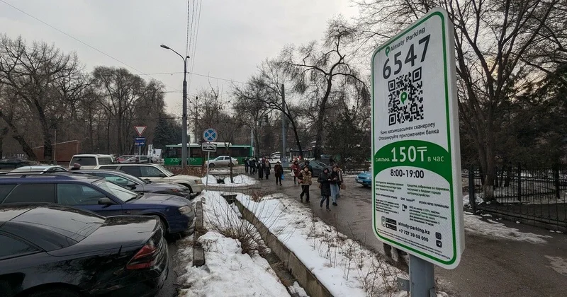 Бектенов заявил, что в Алматы жителям должны предоставлять абонементы на парковку