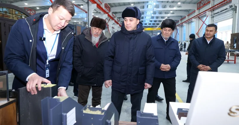 В Шымкенте открыли фабрику нетканых материалов и завод по выпуску металлических дверей