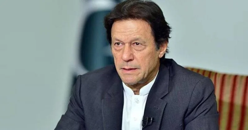 Пәкістан экс премьері мен жұбайы 17 жылға бас бостандығынан айырылды