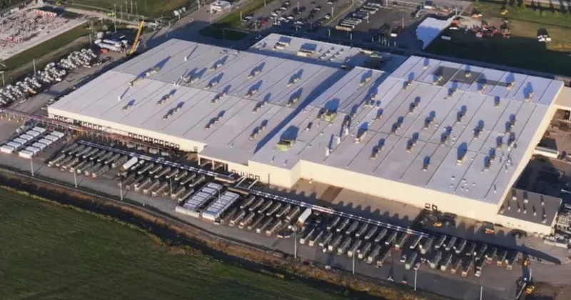 Ең ірі ЖИ кластер