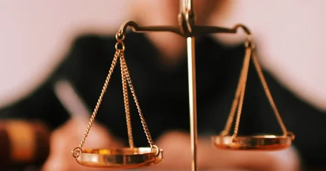 К 15 годам тюрьмы приговорен студент за распространение наркотиков в Караганде