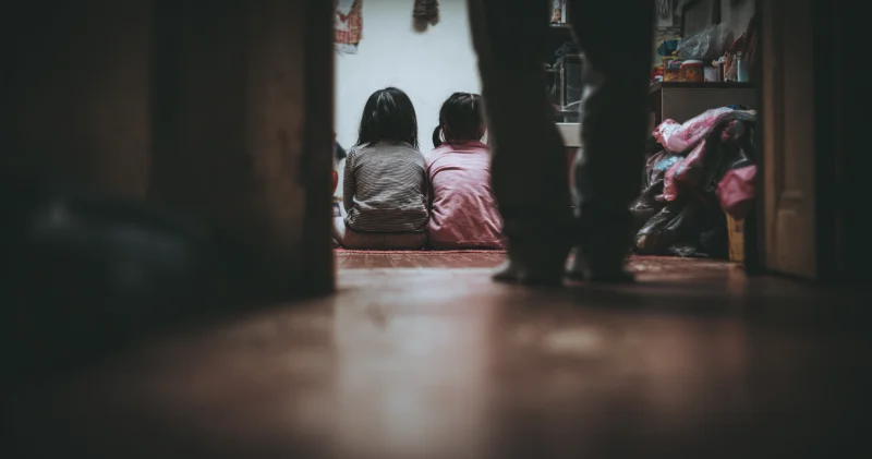 Кентау тұрғыны екі қызға қатысты ауыр қылмыс жасады деген күдікке ілінді