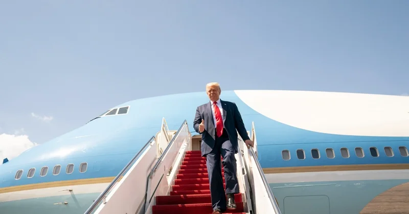 Трамптың ұшағы Давосқа жете алмай кері қайтты