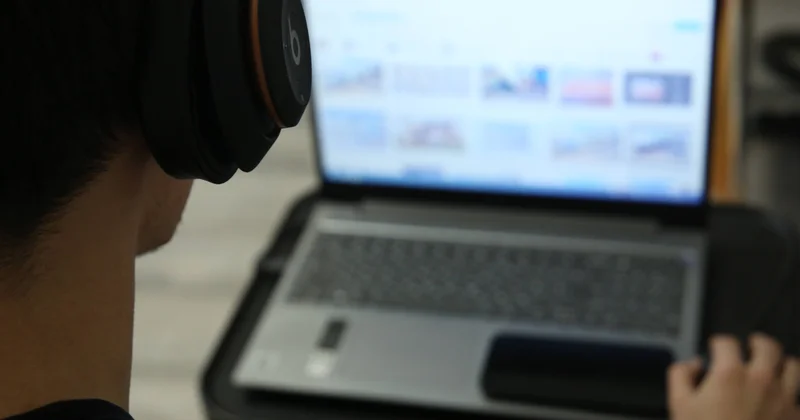 Регистрацию в соцсетях детям до 16 лет могут запретить в Казахстане