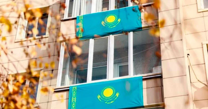 Казахстанцев научат правильно использовать государственные символы