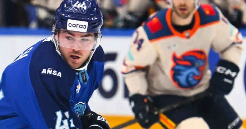 Барыс упустил победу в матче с Драконами