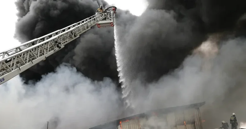 Петропавлдағы өндірістік ғимараттағы өрт тұрғындарды шошытты