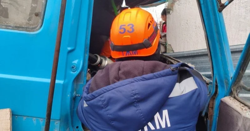 Алматы облысында жүк көлігі жеке тұрғын үйге соғылды