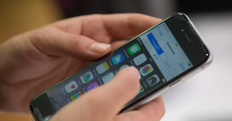 Телефоныңыздан қоңырау соғайыншы : Оралда ер адамды 720 мыңға теңгеге алдап кетті