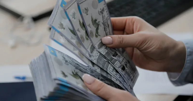 В Алматы раскрыли схему на 2 млрд вокруг данных о доходах казахстанцев