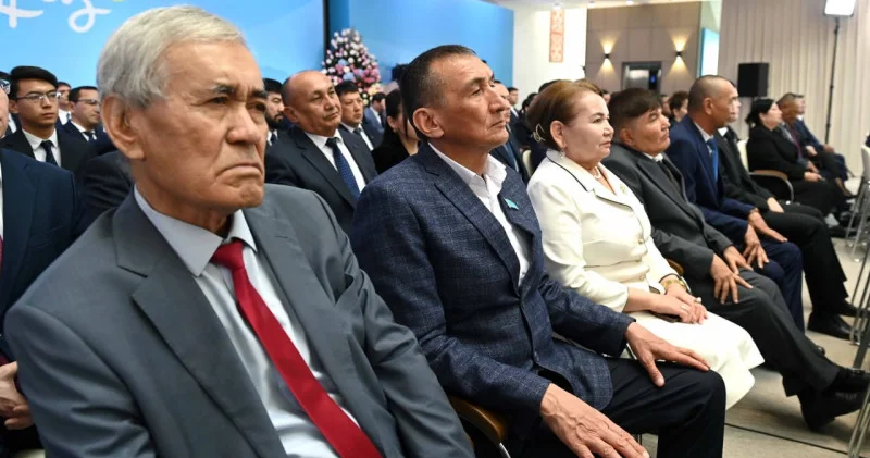 “Халық кеңесіне үлкен үміт артамын“ Тоқаев