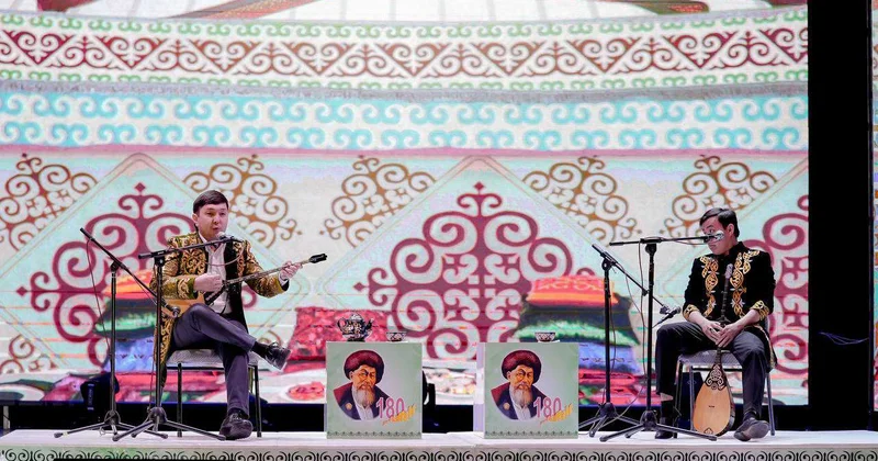 Воспевая великого Жамбыла