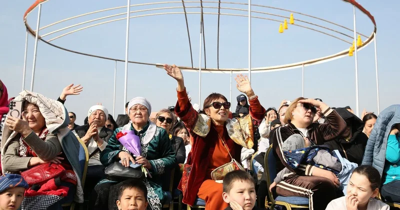 Шанырак высотой 11 метров стал мировым рекордом в Алматы