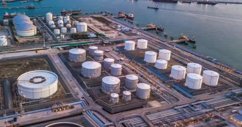 Кувейт мұнай жеткізіліміне қатысты форс мажорды ұзартты Bloomberg