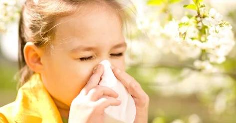 Аллергия наступает раньше: в Алматы назвали число заболевших