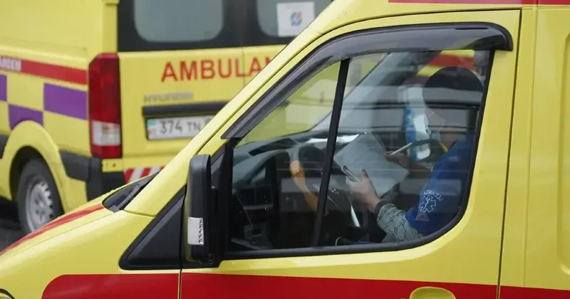 Астанчанина, ударившего фельдшера скорой помощи, лишили свободы