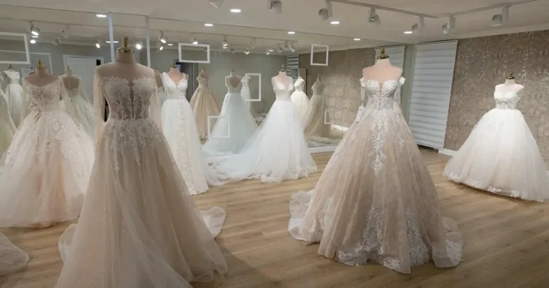 Түркияда қалыңдық көйлегін киіп көру үшін ақы алу тәжірибесі кең тарап барады