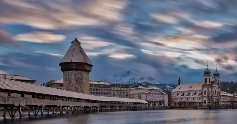 Швейцария Украинадағы қақтығысты реттеуге жәрдемдесуге дайын