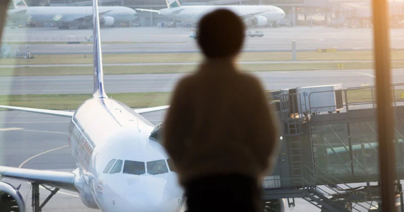 Бала жалғыз ұшты, оған ешкім көмектеспеді қазақстандық әйел әуе компаниясын немқұрайлылық танытты деп айыптады