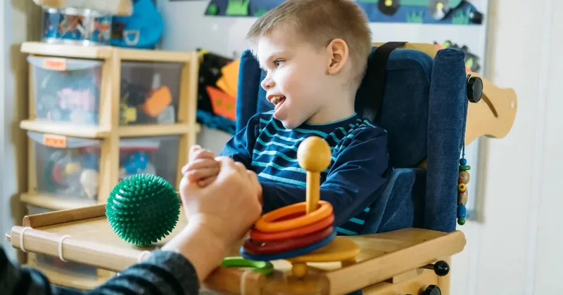 Уход за детьми с инвалидностью планируют включить в трудовой стаж казахстанцев